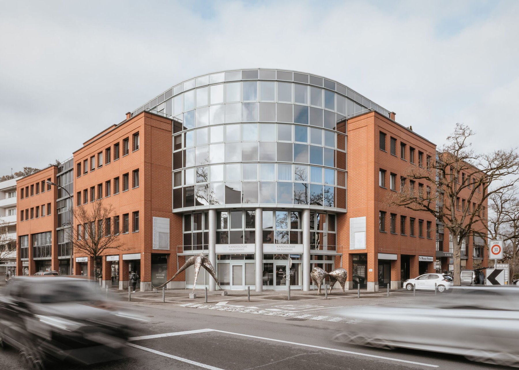 Warmes, einladendes Praxisumfeld