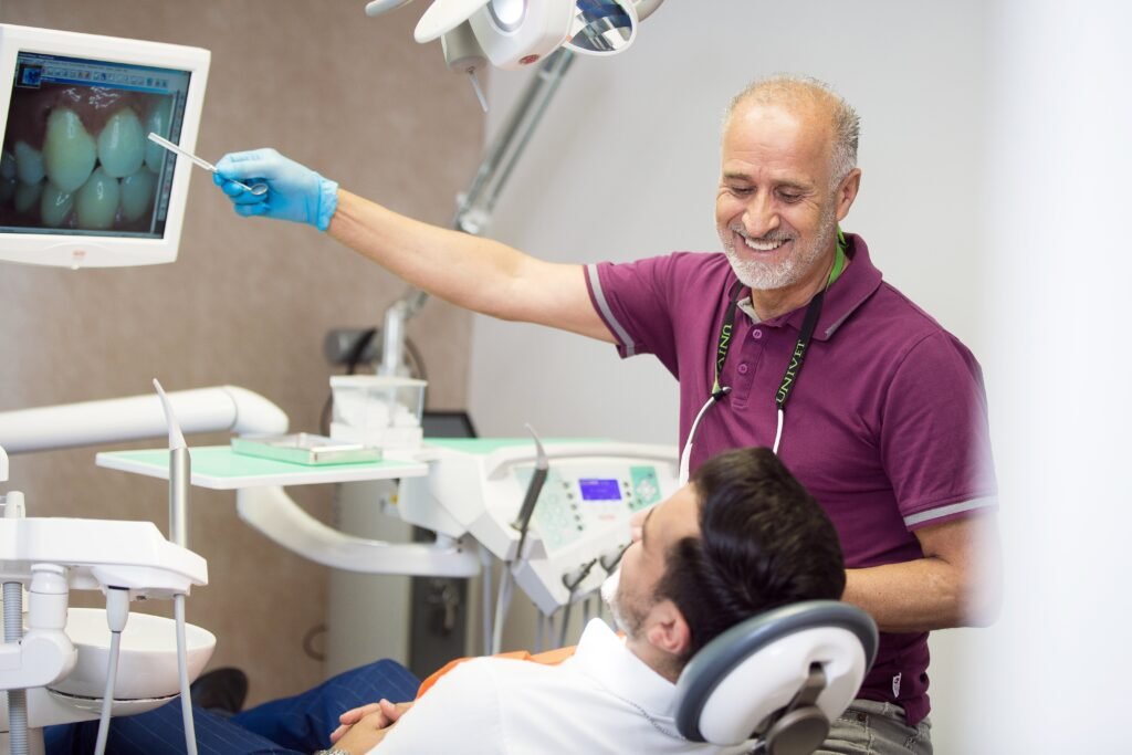 Warmes, einladendes Praxisumfeld